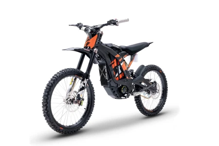 Surron Light Bee X – ile kW ma ten elektryczny motocykl i jakie są jego osiągi?